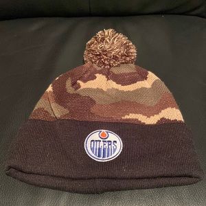 NWOT OILERS TOQUE